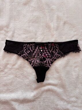 La Senza purple and black lace pantie